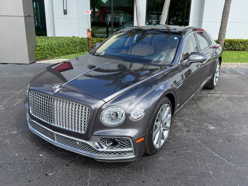 Used 2021 Bentley Flying Spur W12 AWD/4WD image 8