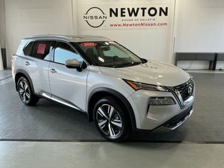 Used 2022 Nissan Rogue SL video 1