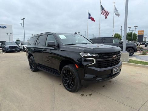 Used 2022 Chevrolet Tahoe LT w/ Luxury Package AWD/4WD image 7
