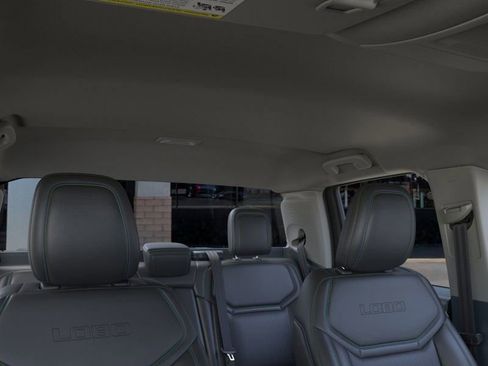 New 2025 Ford Maverick Lobo AWD/4WD image 12