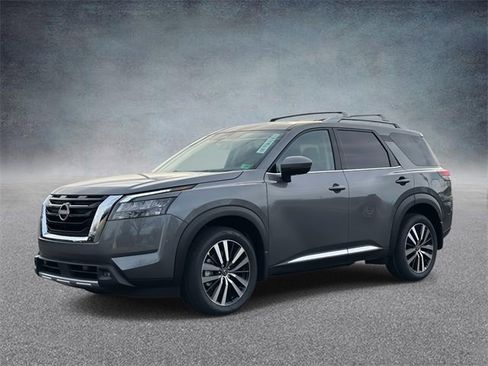 New 2025 Nissan Pathfinder Platinum w/ Cargo Package image 5