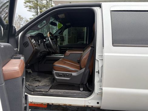 Used 2016 Ford F350 Platinum image 26