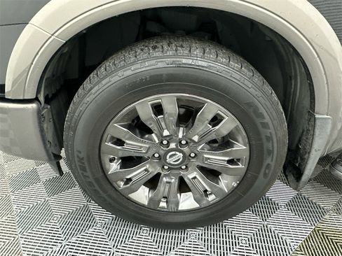 Used 2017 Nissan Titan Platinum Reserve image 13