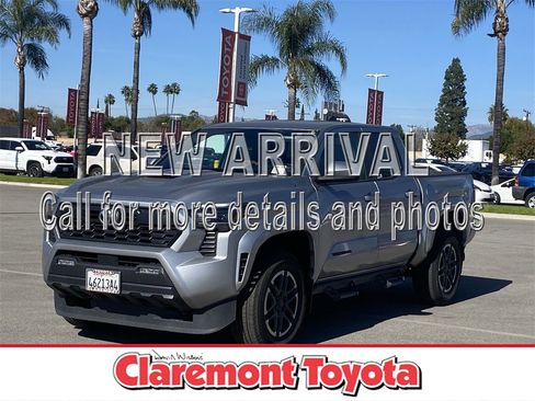Used 2024 Toyota Tacoma TRD Sport image 1