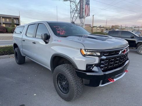 Used 2024 Chevrolet Silverado 1500 ZR2 w/ Technology Package image 3