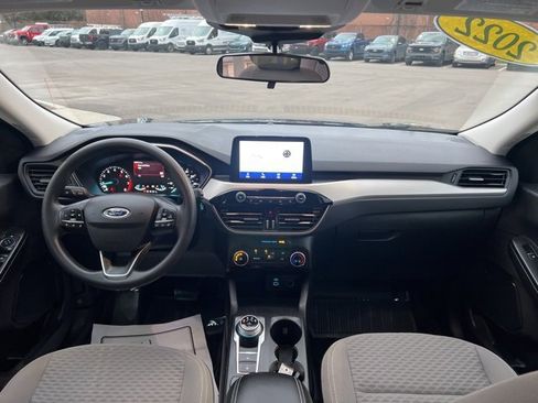 Certified 2022 Ford Escape SE image 17
