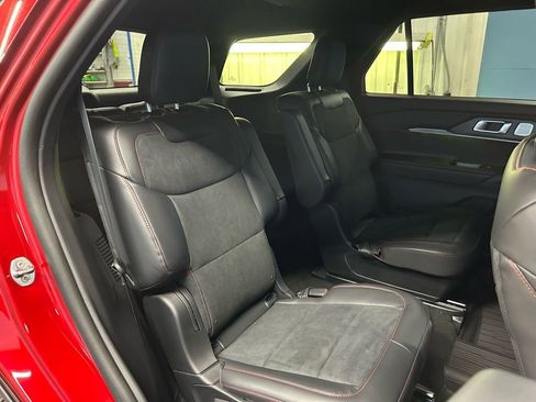 New 2026 Ford Explorer ST image 46