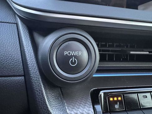 Certified 2024 Toyota Prius XLE image 32