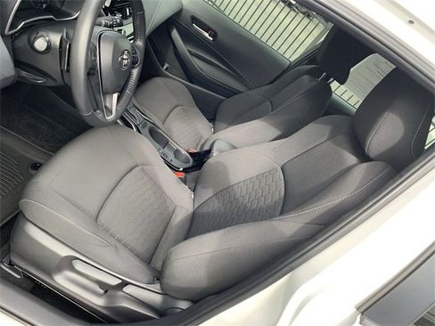 Certified 2024 Toyota Corolla SE image 18