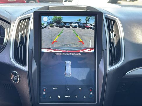 Used 2022 Ford Edge SEL AWD/4WD image 17