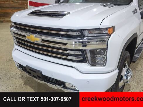 Used 2022 Chevrolet Silverado 3500 High Country w/ LPO, Hitch Package AWD/4WD image 17