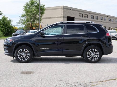 Used 2020 Jeep Cherokee Latitude Plus w/ Cold Weather Group AWD/4WD image 8