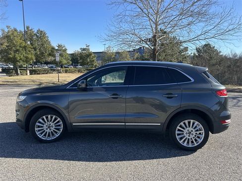 Used 2019 Lincoln MKC Premiere image 9