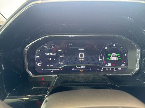 Used 2025 GMC Sierra 1500 SLT image 12