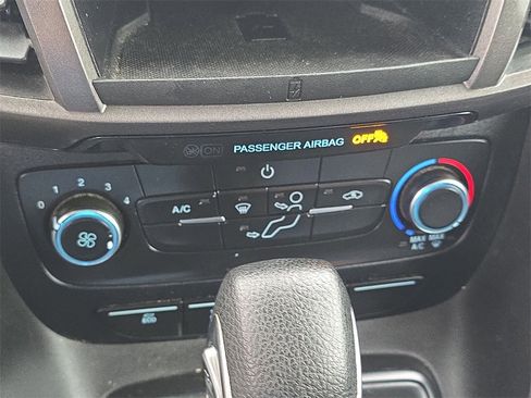 Used 2020 Ford Transit Connect XL image 23