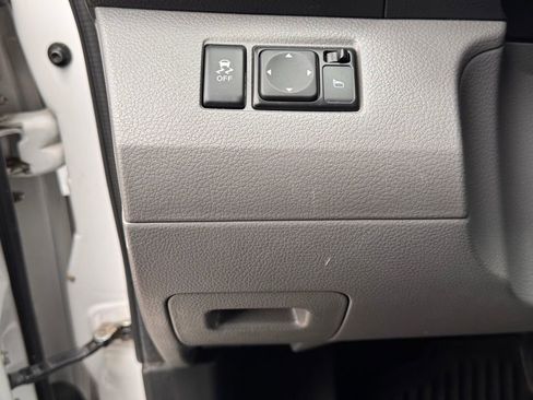 Used 2020 Nissan NV200 SV image 17