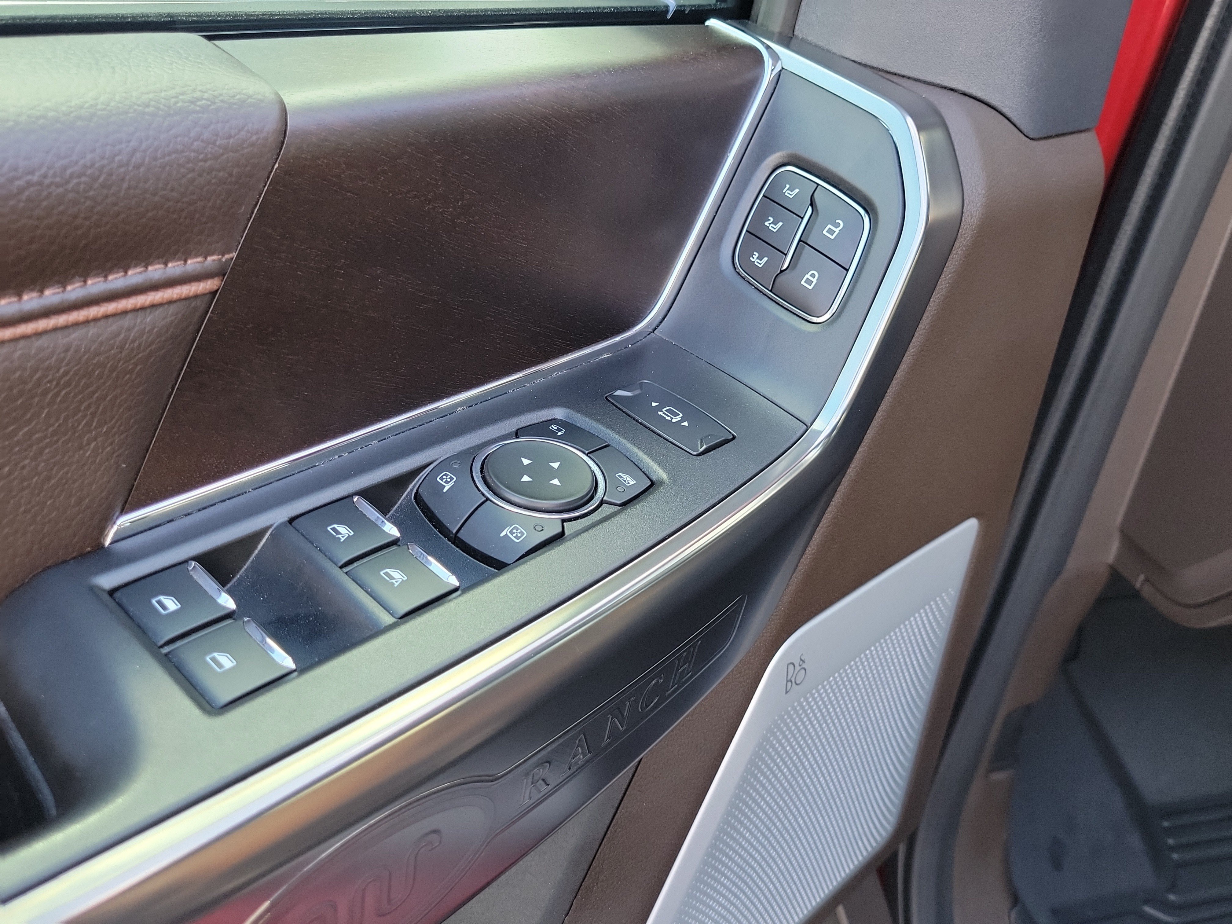 Certified 2025 Ford F250 King Ranch AWD/4WD image 18