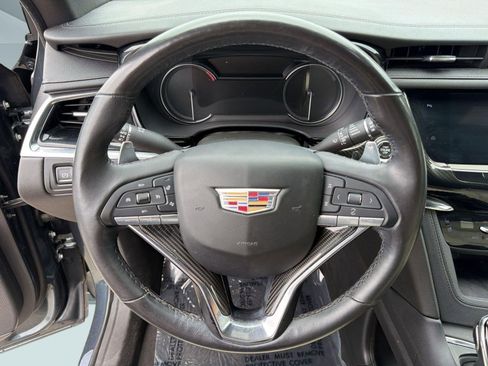 Used 2020 Cadillac XT6 Sport AWD/4WD image 16