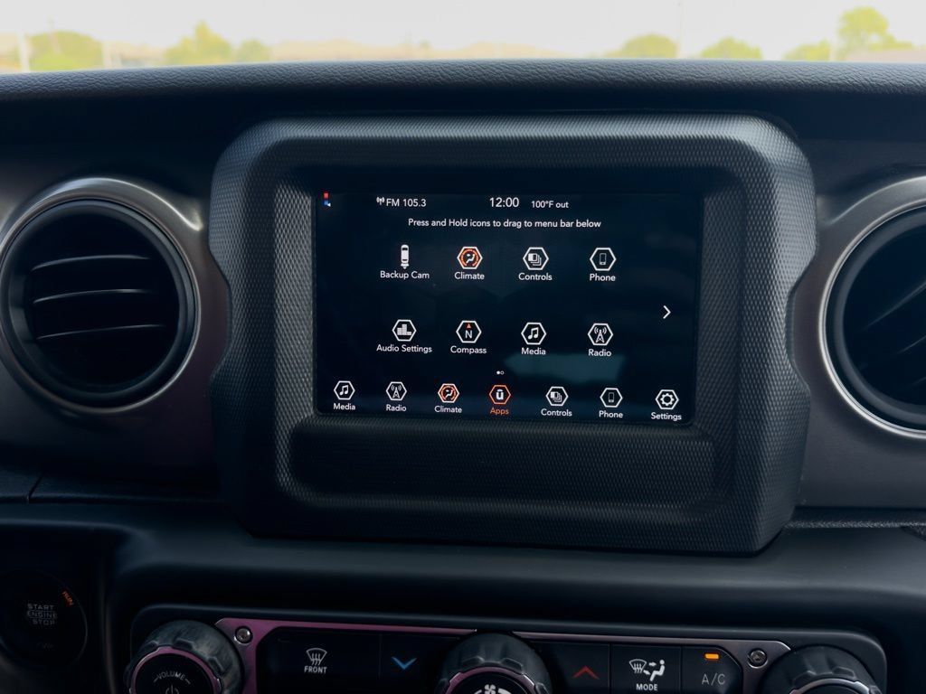 Used 2022 Jeep Wrangler Unlimited Sport AWD/4WD image 11