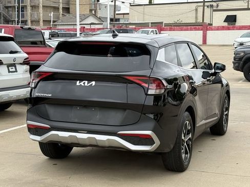 Used 2024 Kia Sportage EX FWD image 4