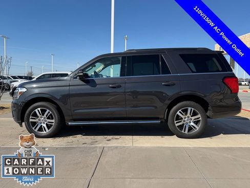Used 2023 Ford Expedition XLT image 11