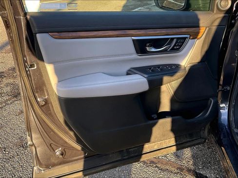 Certified 2018 Honda CR-V EX-L image 9