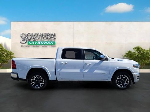 Used 2025 RAM 1500 Laramie AWD/4WD image 6