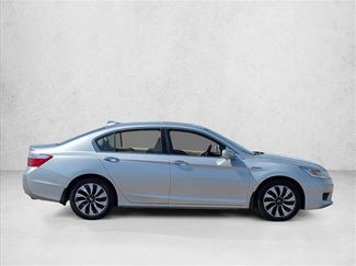 Used 2015 Honda Accord Touring video 4