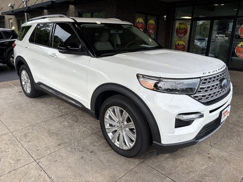 Used 2020 Ford Explorer Limited AWD/4WD image 4