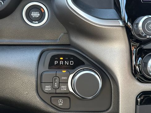 New 2026 RAM 1500 Express AWD/4WD image 26