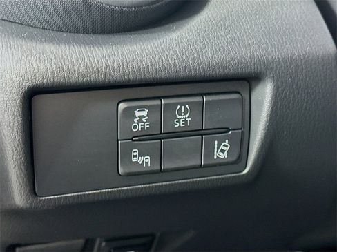 Used 2017 MAZDA MX-5 Miata RF Grand Touring image 13