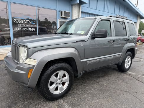 Used 2012 Jeep Liberty Sport w/ Popular Equipment Group AWD/4WD image 1