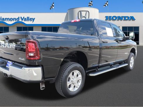 Used 2025 RAM 2500 Big Horn AWD/4WD image 8