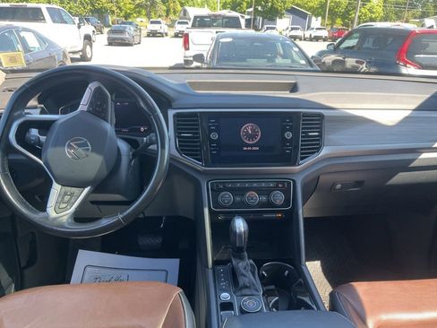 Used 2021 Volkswagen Atlas SEL Premium AWD/4WD image 12