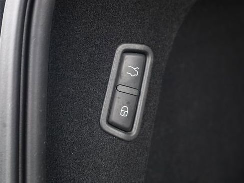 Used 2022 Maserati Levante Modena image 25