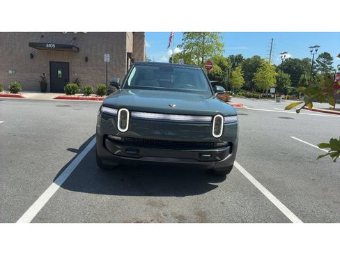 Used 2026 Rivian R1S Premium AWD/4WD image 5
