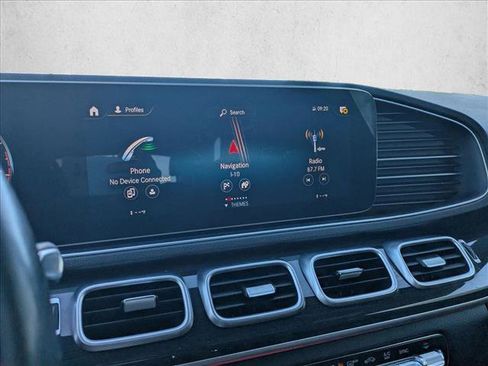 Used 2020 Mercedes-Benz GLE 350 w/ Premium Package image 10