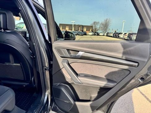 Used 2022 Audi SQ5 Premium Plus w/ Premium Plus Package image 14