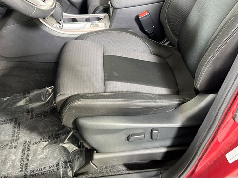 Used 2022 Subaru Ascent Premium w/ Convenience Package image 18