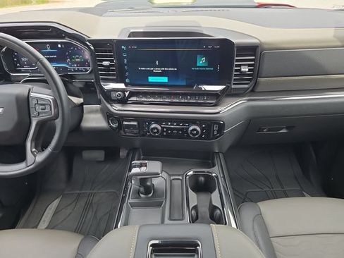 Used 2022 Chevrolet Silverado 1500 ZR2 w/ Technology Package AWD/4WD image 11