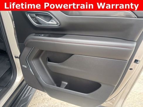 Used 2024 Chevrolet Suburban RST w/ Luxury Package image 27