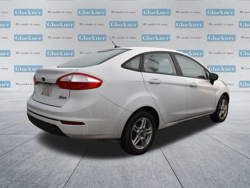 Used 2019 Ford Fiesta SE image 4
