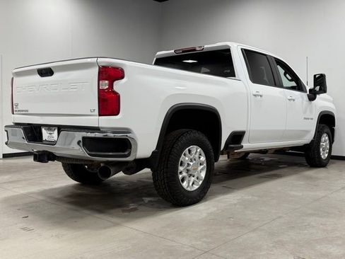 Used 2024 Chevrolet Silverado 2500 LT image 13