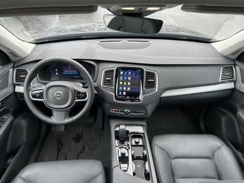 Certified 2024 Volvo XC90 B5 Core image 5