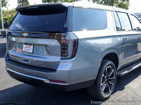 New 2026 Chevrolet Suburban LT w/ Comfort Package image 9