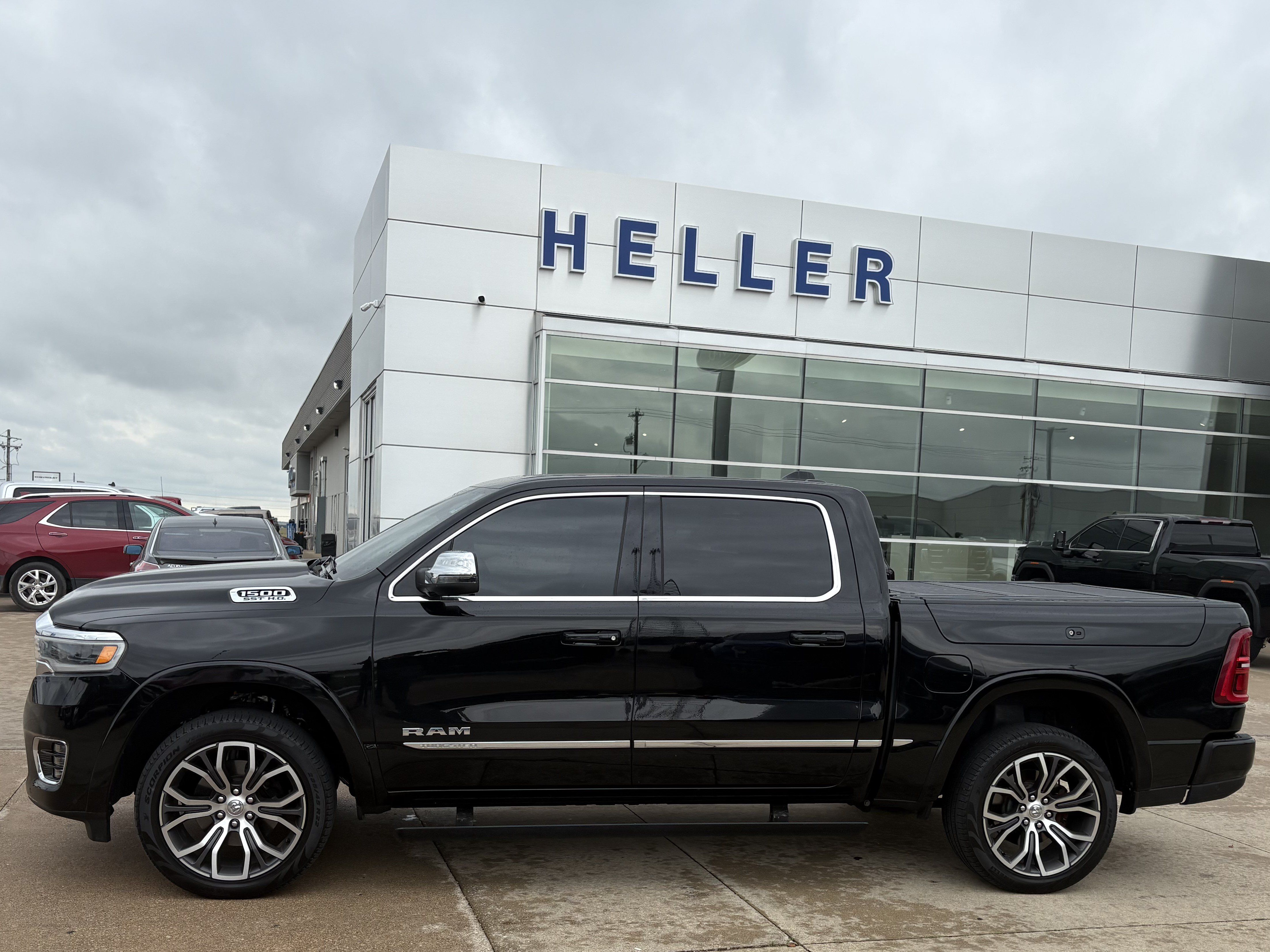 Used 2025 RAM 1500 Tungsten w/ Trailer Tow Group AWD/4WD image 3