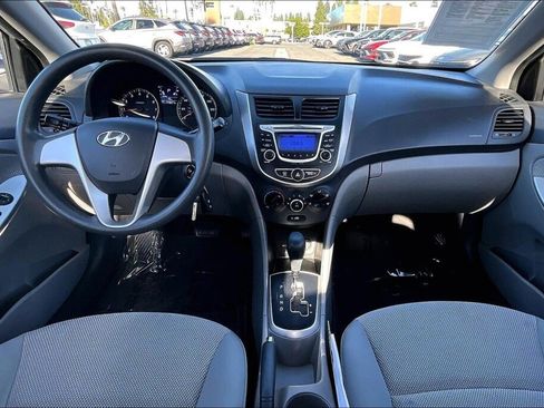 Used 2013 Hyundai Accent GLS image 11