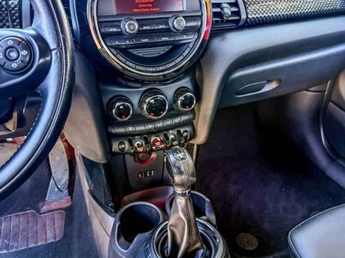 Used 2016 MINI Cooper S image 8