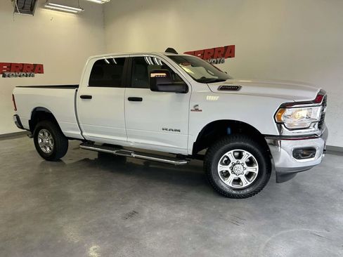 Used 2024 RAM 2500 Big Horn w/ Off Road Package AWD/4WD image 2