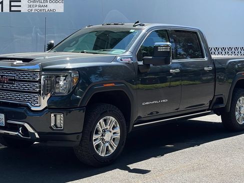 Used 2022 GMC Sierra 3500 Denali w/ Denali Ultimate Package AWD/4WD image 1